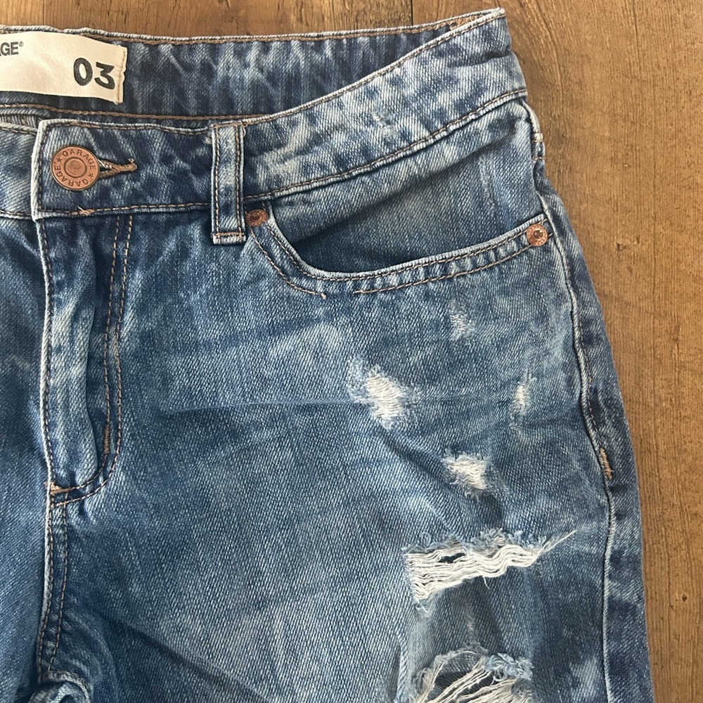Garage Boyfriend Jeans Size 3 Distressed Ankle Length - Picture 7 of 12